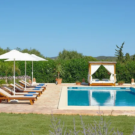 Santa Gertrudis Villa *