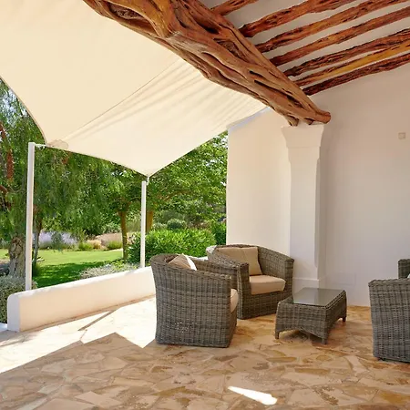 Santa Gertrudis Villa